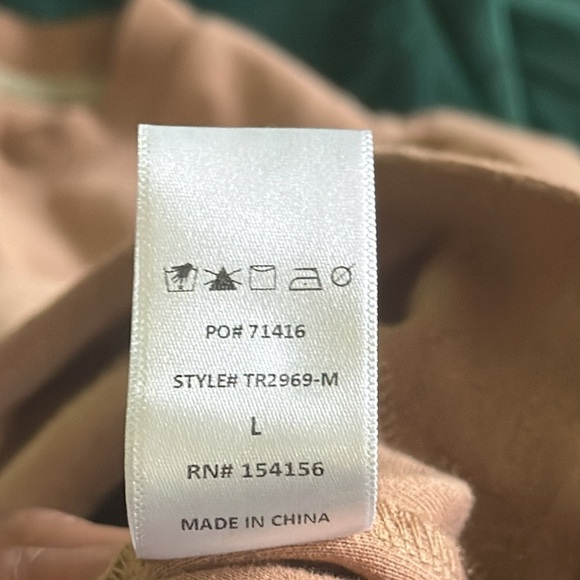 MOD REF Tan Pullover Puff Sleeve Sweatshirt Size L - Picture 6 of 7